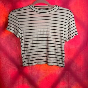 Forever 21 Cropped T Shirt